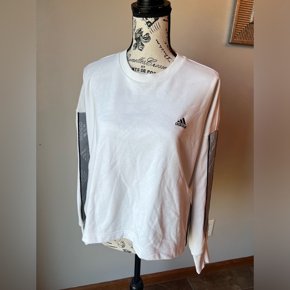 WHITE ADIDAS NIKE SWEATSHIRT WITH DETAILED SIDE SLIT, crew neck - Picture 2 of 11